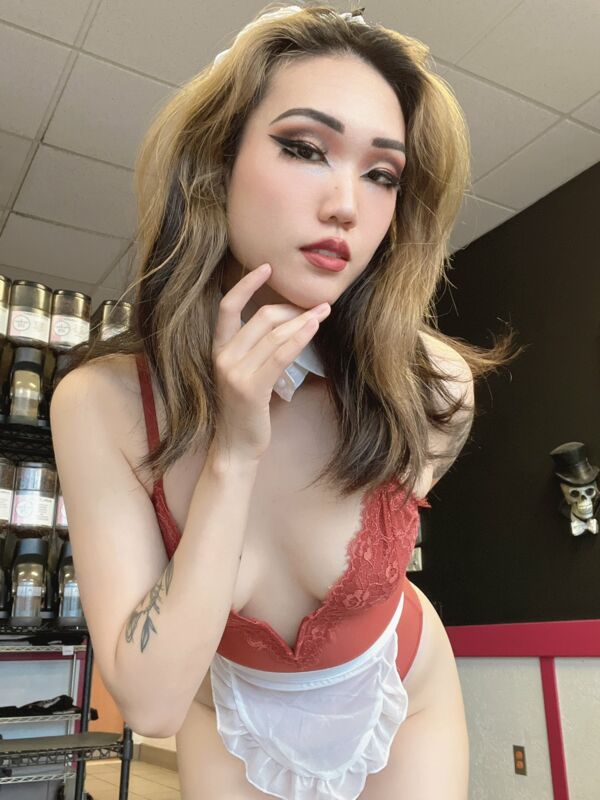 Beautiful lingerie barista Gina